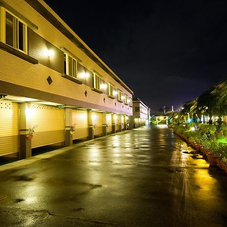 הואליין סיטי Mesasa Garden Motel מראה חיצוני תמונה
