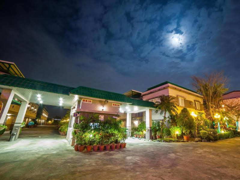 הואליין סיטי Mesasa Garden Motel מראה חיצוני תמונה
